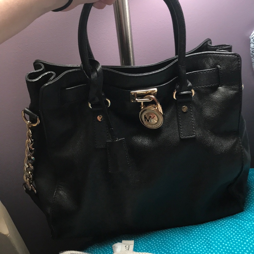 Micheal kors purse